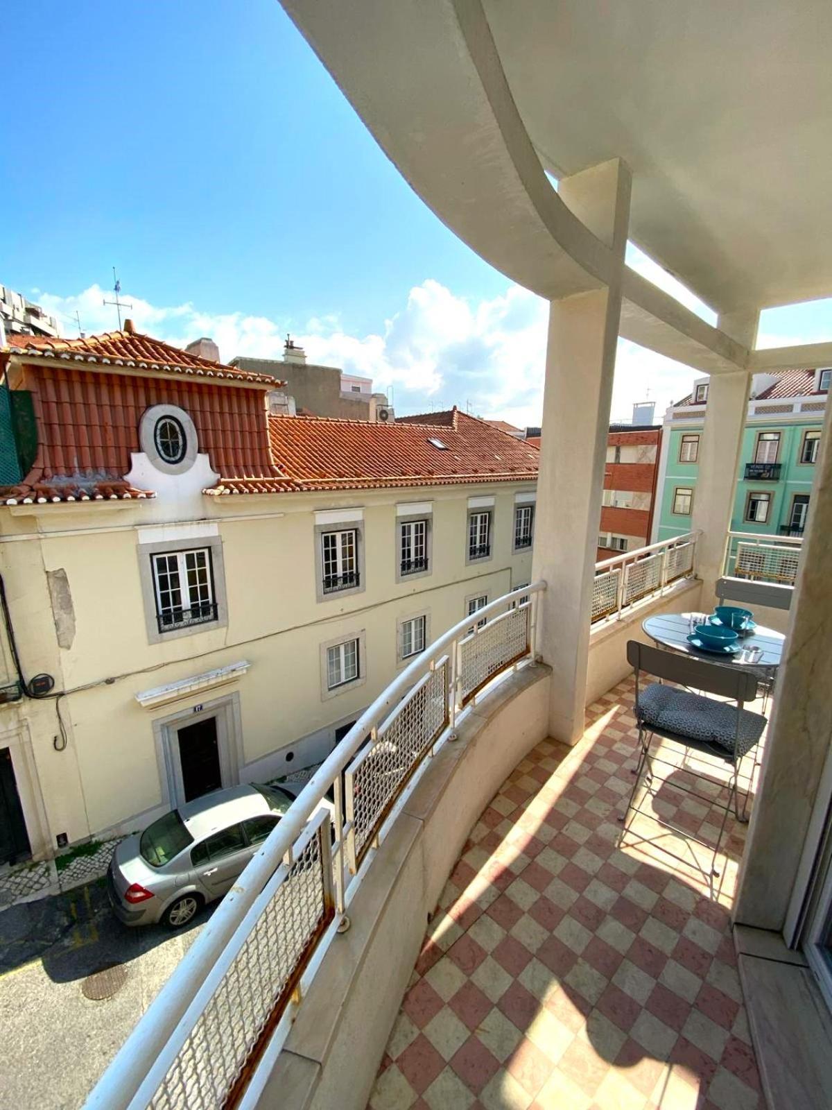 Appartement Sunny With A Balcony